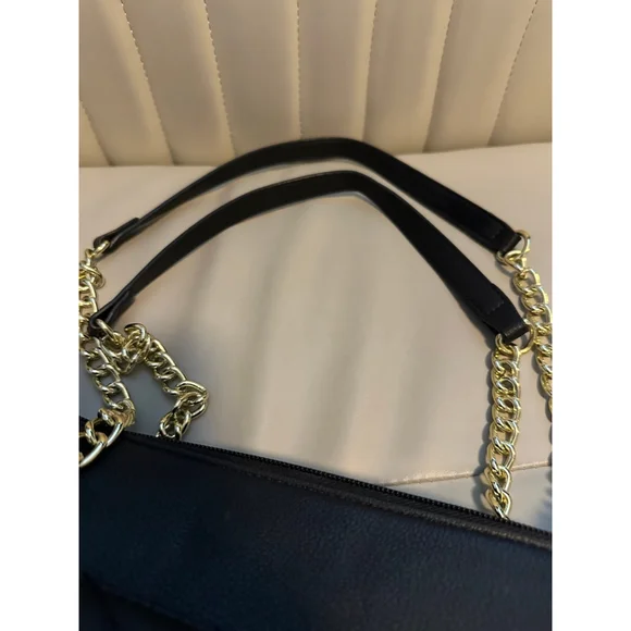 Anne Klein Black Chevron Shoulder Bag Gold Chain Lion Emblem - Picture 11 of 14